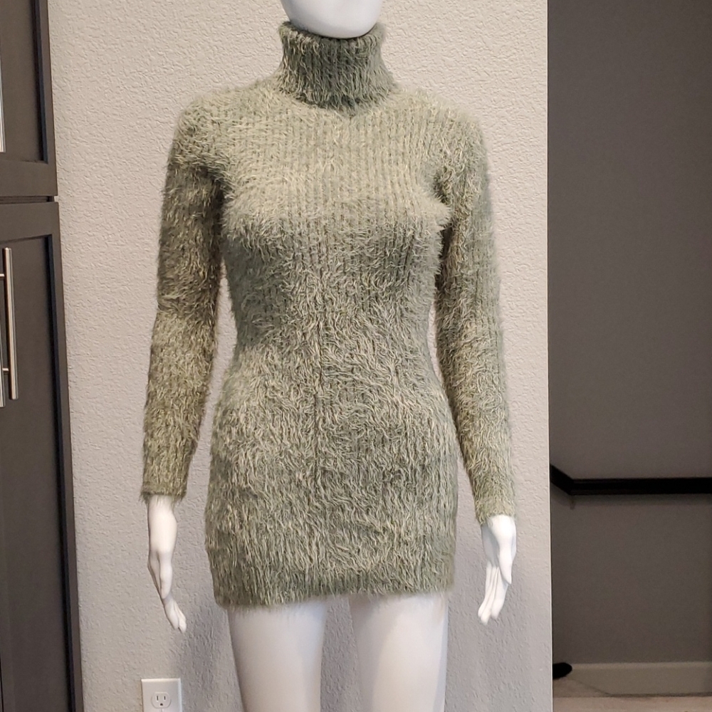 Women's turned tunic